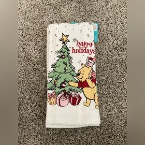 NEW Disney Christmas Classic Winnie The Pooh Kitchen Hand Towels Set Of 2